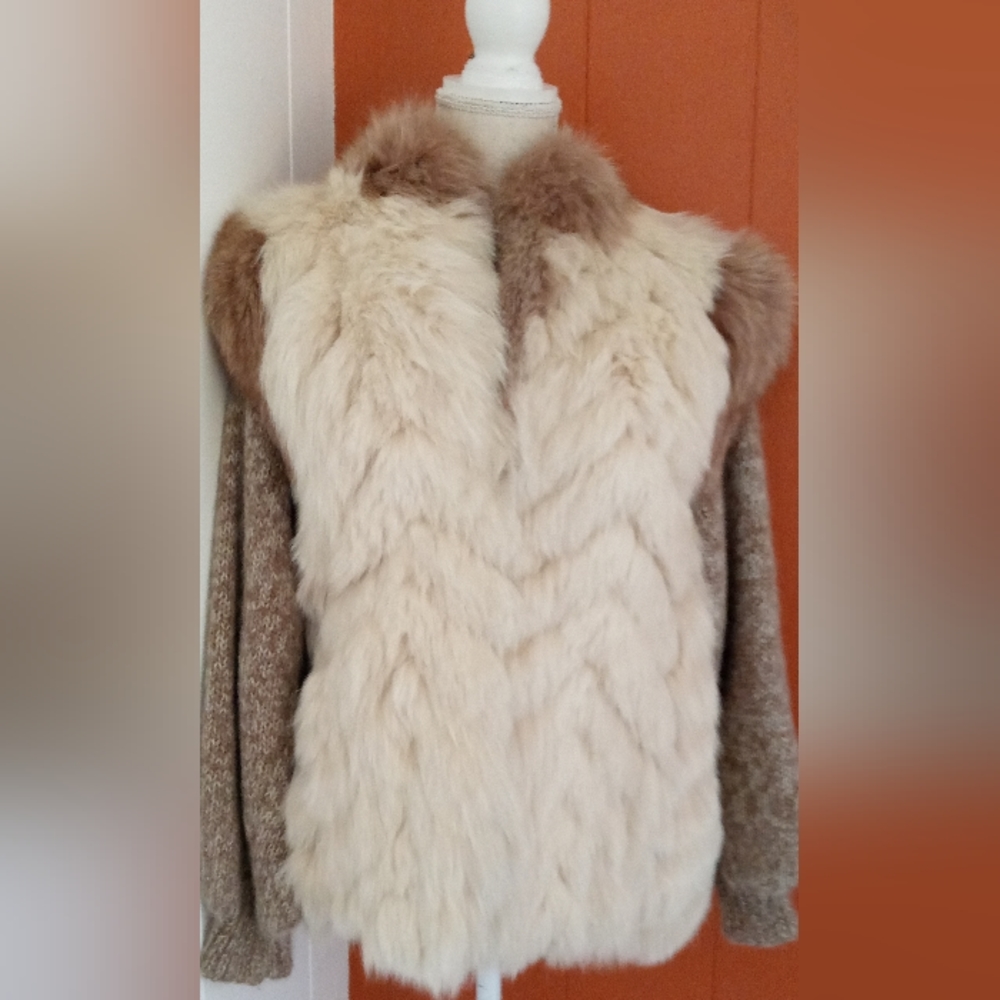 Beautiful Rabbit Fur Coat - Picture 6 of 6